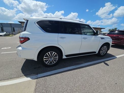 Used 2024 Nissan Armada SL image 4