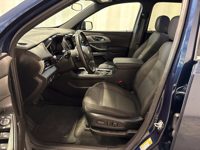 Used 2023 Chevrolet Traverse LT FWD image 12