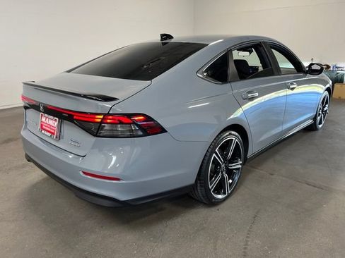 Used 2024 Honda Accord Sport image 3