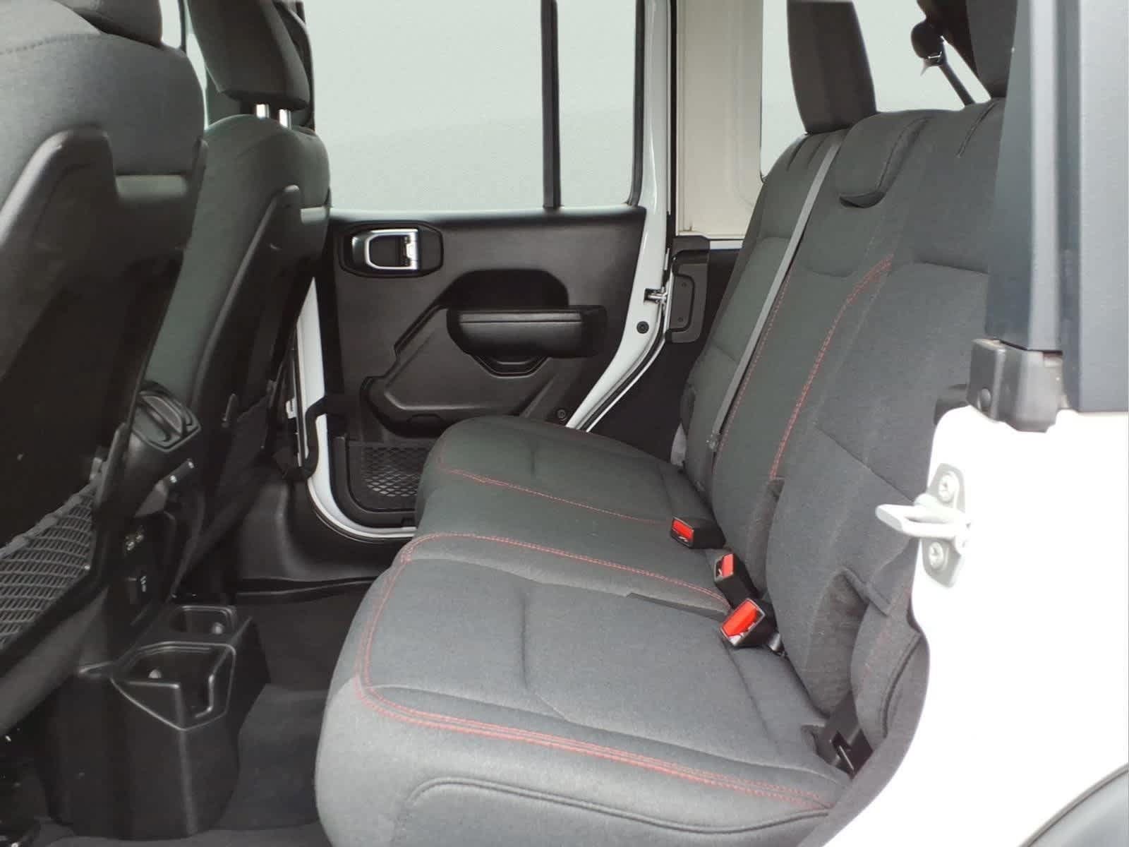 Used 2026 Jeep Wrangler Unlimited Rubicon AWD/4WD image 29