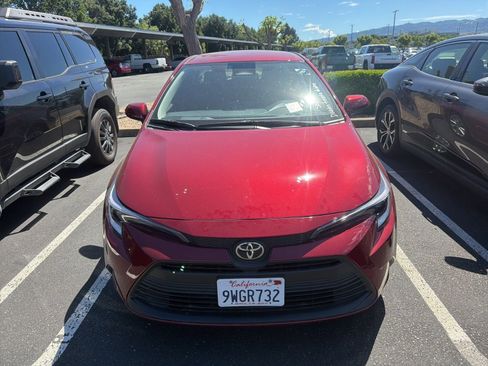 Used 2026 Toyota Corolla LE w/ LE Premium Package image 3