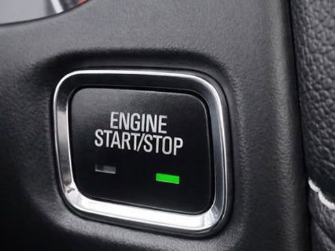 Used 2021 GMC Acadia SLT w/ Elevation Edition image 22