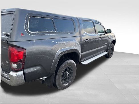 Used 2021 Toyota Tacoma SR5 image 40