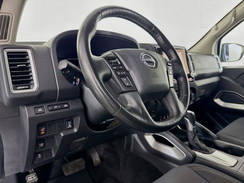 Used 2023 Nissan Frontier SV w/ Technology Package RWD image 22