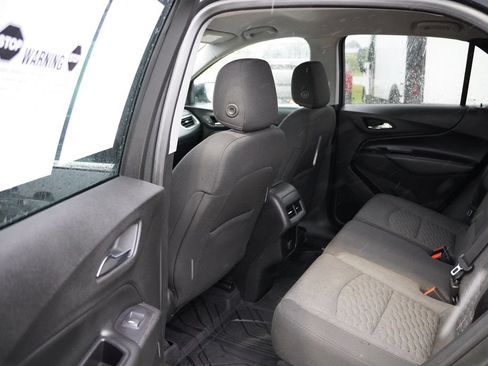 Used 2018 Chevrolet Equinox LT AWD/4WD image 16