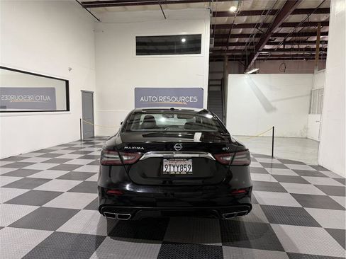 Used 2023 Nissan Maxima SV w/ Floor Mat Group image 6