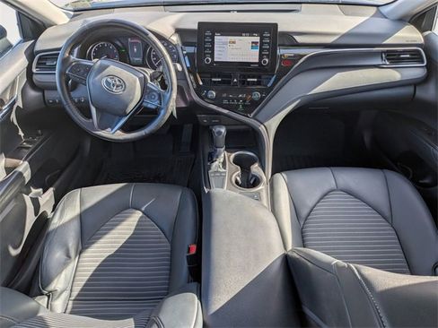Used 2022 Toyota Camry SE w/ Cold Weather Package image 26