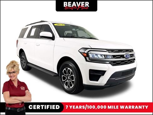 Used 2023 Ford Expedition XLT image 1