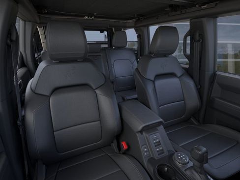 New 2025 Ford Bronco Badlands image 10