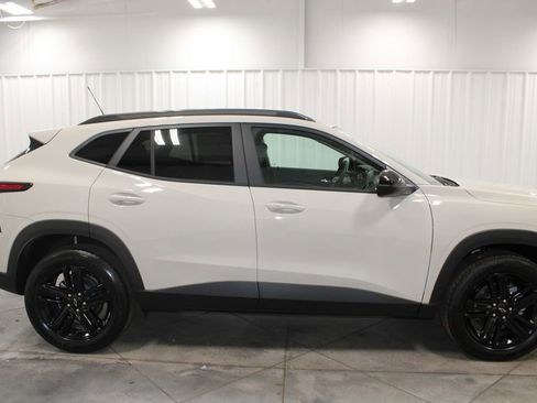 New 2026 Chevrolet Trax ACTIV w/ Driver Confidence Package image 11