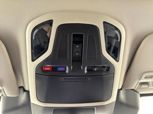 Certified 2025 Subaru Outback Limited image 23