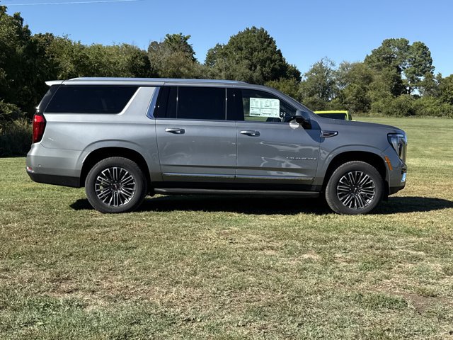 New 2027 GMC Yukon XL Elevation w/ Elevation Preferred Package AWD/4WD image 2