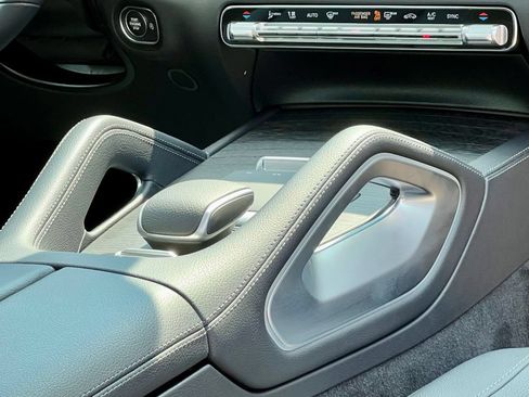 Certified 2026 Mercedes-Benz GLS 450 4MATIC image 25