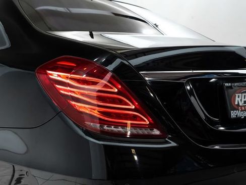 Used 2014 Mercedes-Benz S 550 Sedan image 9