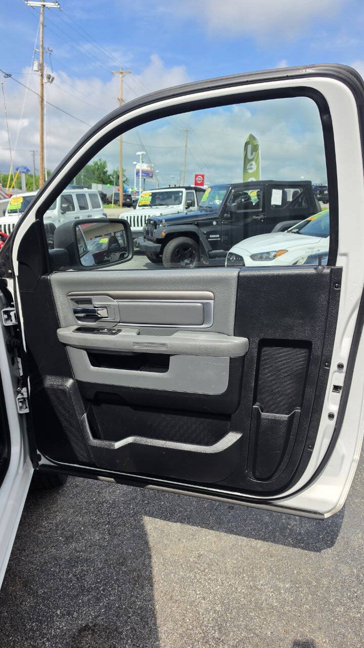 Used 2015 RAM 1500 Tradesman w/ Power & Remote Entry Group AWD/4WD image 20