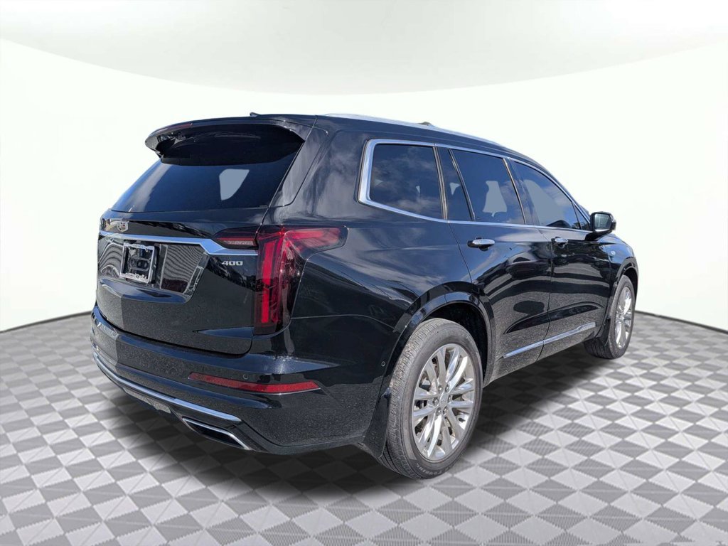 Used 2021 Cadillac XT6 Premium Luxury FWD image 3