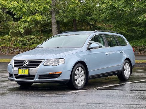 Used 2008 Volkswagen Passat 2.0T FWD image 1