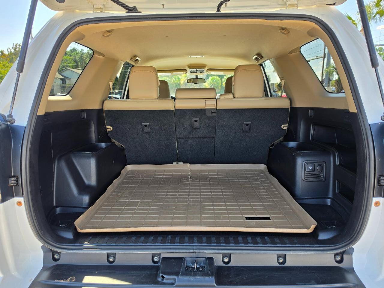 Used 2017 Toyota 4Runner SR5 Premium AWD/4WD image 26