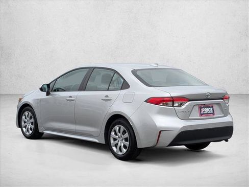 Used 2025 Toyota Corolla LE image 8