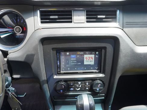 Used 2014 Ford Mustang Coupe RWD image 8