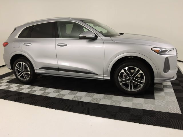New 2026 Audi Q5 Premium Plus AWD/4WD image 6