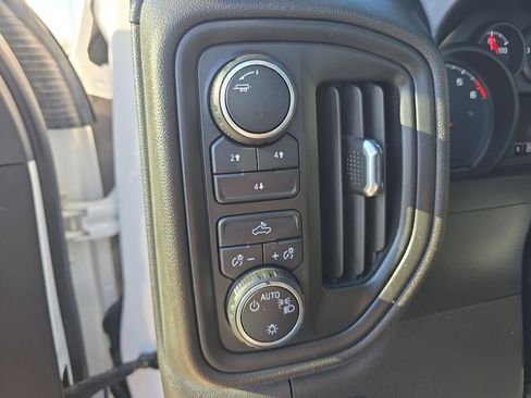 Used 2022 Chevrolet Silverado 2500 W/T w/ WT Fleet Convenience Package AWD/4WD image 15