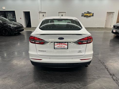 Used 2020 Ford Fusion SE w/ Equipment Group 151A FWD image 6