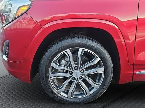 Used 2019 GMC Terrain Denali w/ Advanced Safety Package image 10