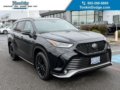Used 2025 Toyota Highlander XSE