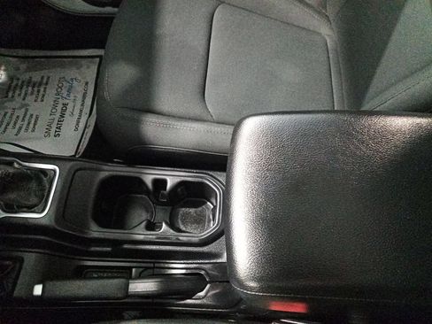 Used 2020 Jeep Wrangler Unlimited Sport S AWD/4WD image 25