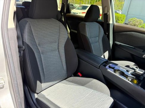 Used 2023 Nissan Rogue SV image 20