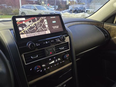 Certified 2024 INFINITI QX80 Premium Select w/ Cargo Package image 32