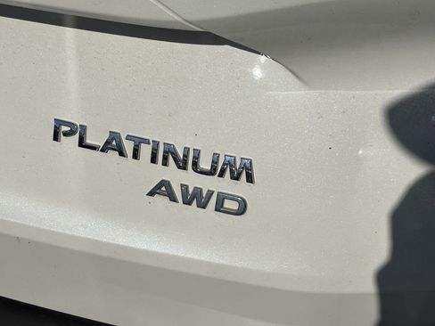 Used 2023 Nissan Rogue Platinum AWD/4WD image 11