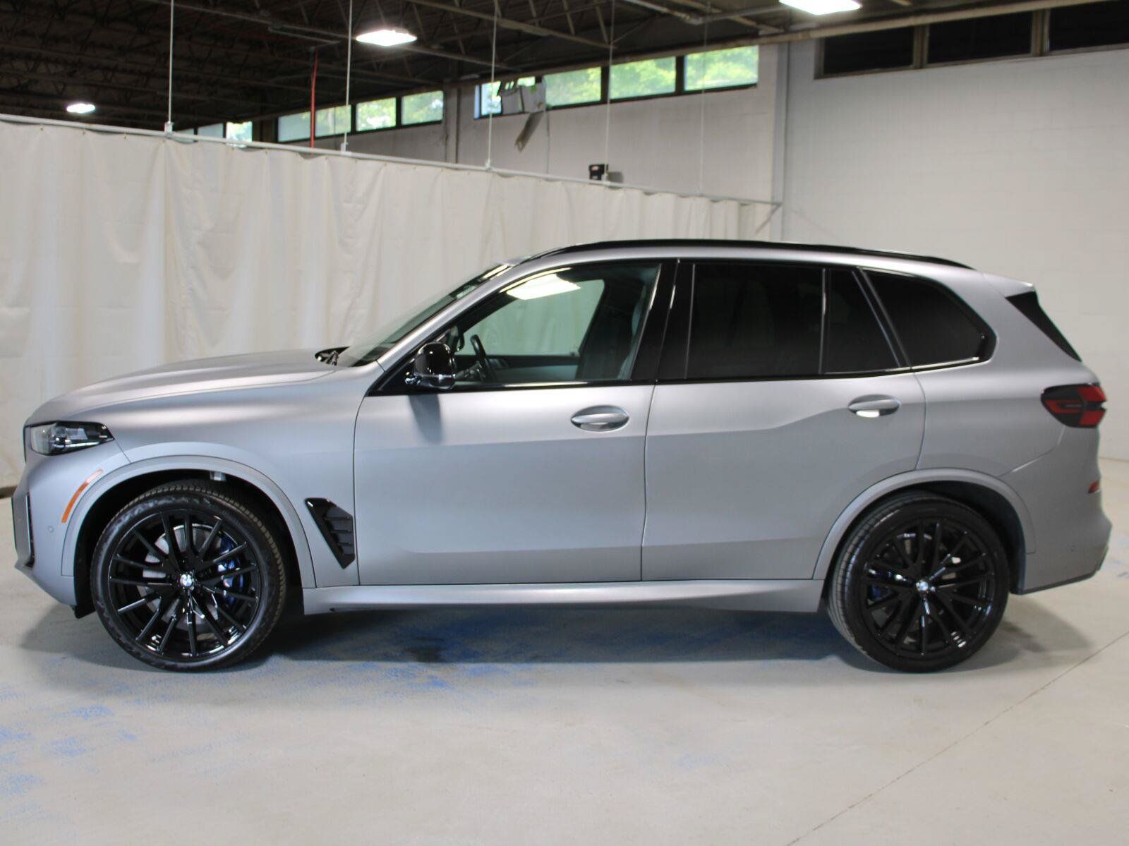Used 2024 BMW X5 M60i w/ Climate Comfort Package AWD/4WD image 16
