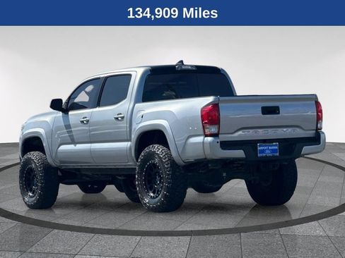 Used 2016 Toyota Tacoma TRD Sport w/ Towing Package RWD image 7