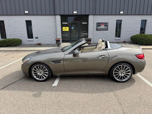 Used 2018 Mercedes-Benz SLC 300 image 19