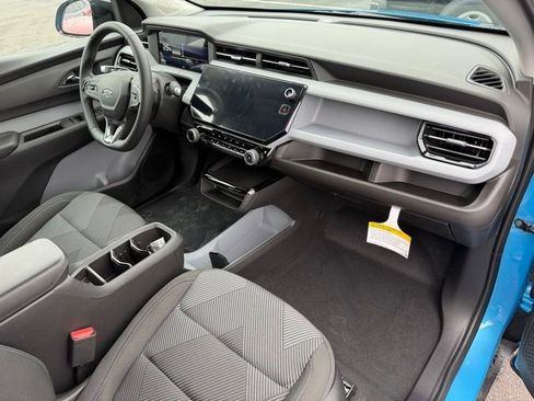 New 2027 Chevrolet Bolt LT w/ Comfort Package FWD image 15