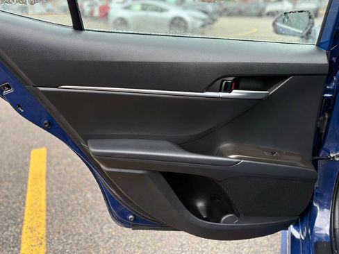 Used 2024 Toyota Camry SE image 15