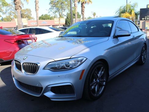 Used 2016 BMW M235i Coupe RWD image 4
