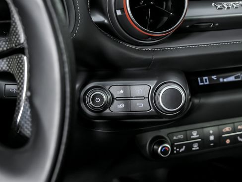 Used 2019 Ferrari 812 Superfast image 32