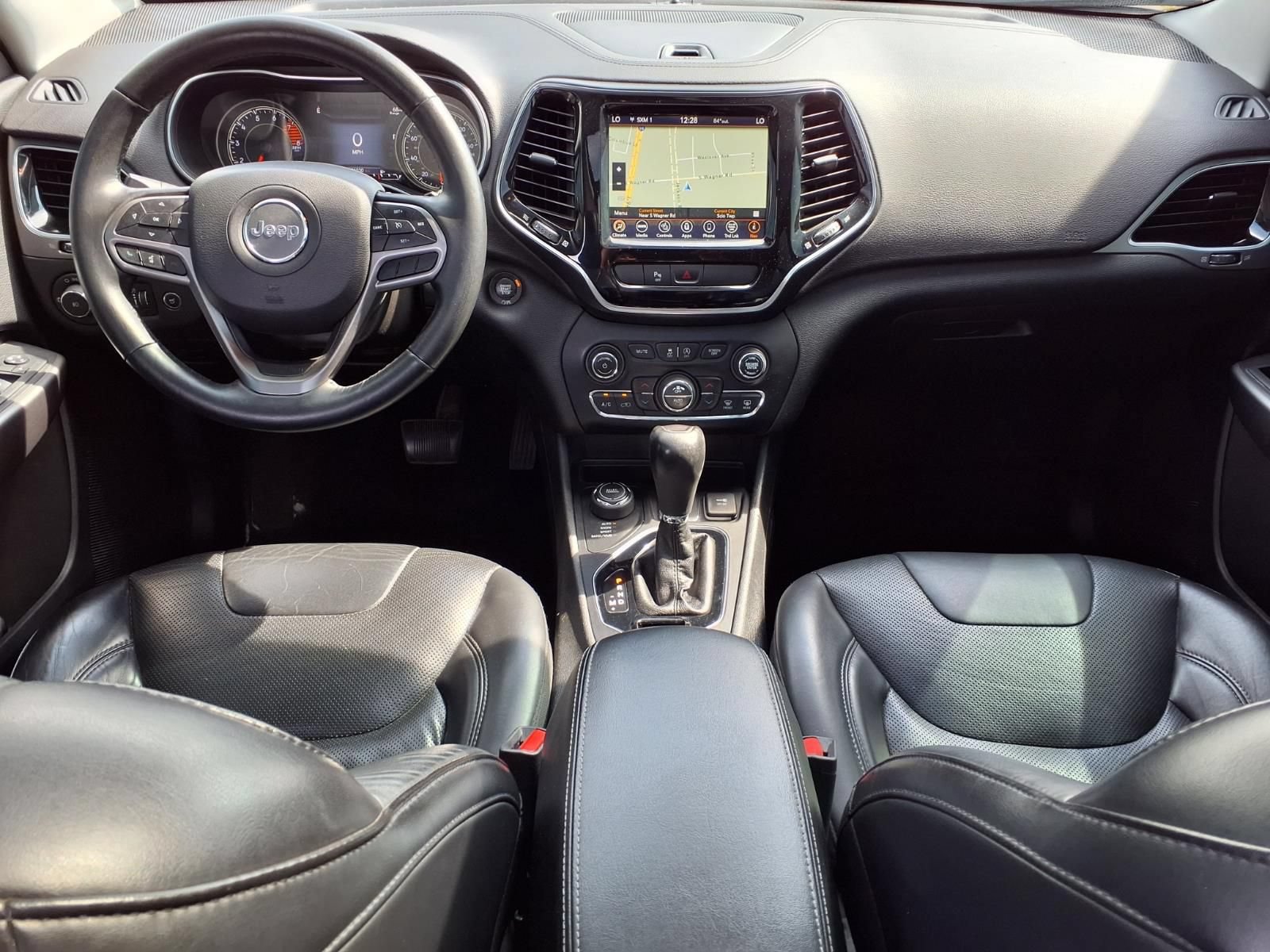 Used 2019 Jeep Cherokee Limited AWD/4WD image 13
