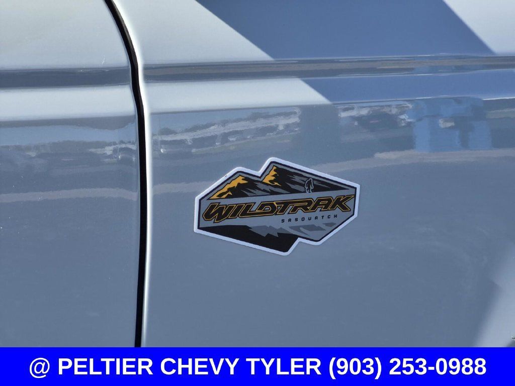 Used 2023 Ford Bronco Wildtrak AWD/4WD image 11
