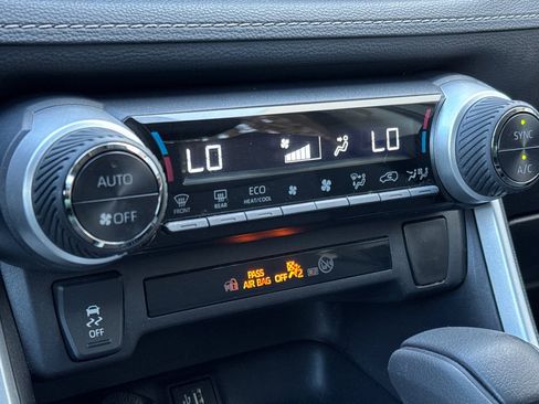 Used 2024 Toyota RAV4 XLE image 23