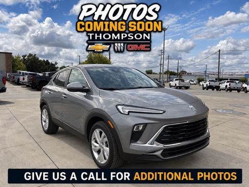 Certified 2024 Buick Encore GX Preferred FWD image 1