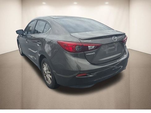 Used 2016 MAZDA MAZDA3 i Touring image 9