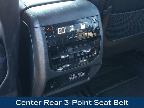 Used 2024 Jeep Grand Cherokee L Laredo AWD/4WD image 19