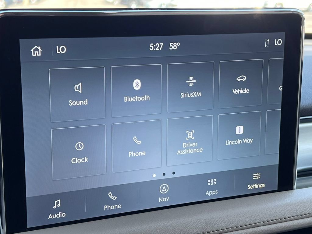 Used 2023 Lincoln Aviator AWD w/ Premium Package image 24
