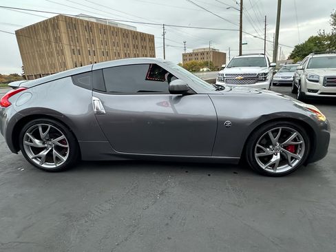 Used 2015 Nissan 370Z Coupe image 11