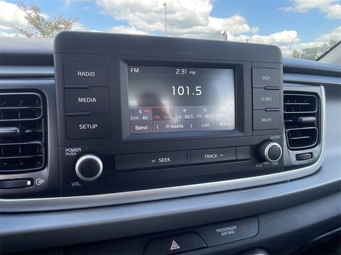 Used 2018 Kia Rio LX image 12