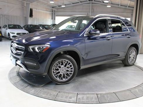 Used 2022 Mercedes-Benz GLE 350 4MATIC image 4